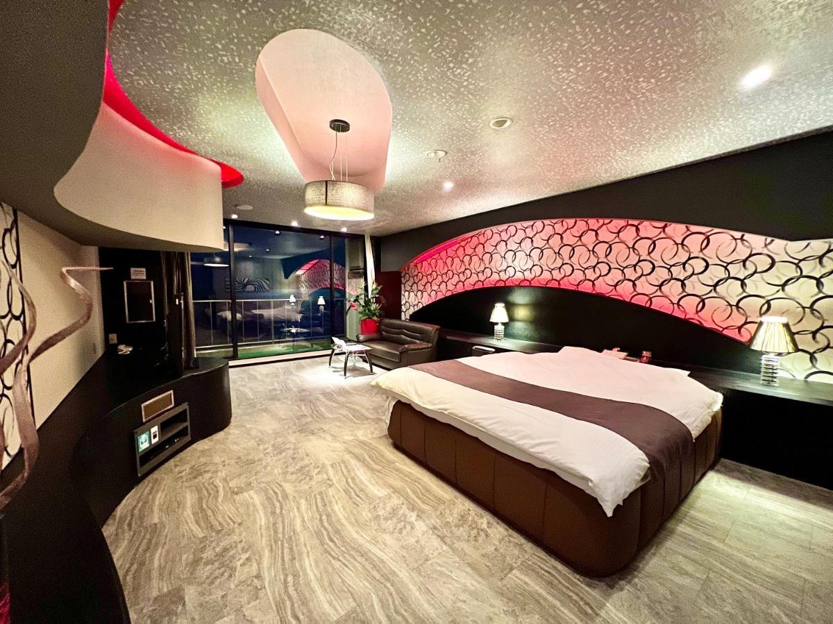 Sky Bali Style Beppu, Resort Love Hotel Екстер'єр фото
